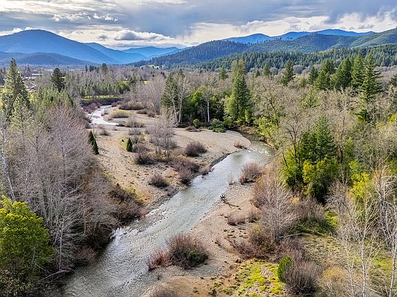 4th image of 5395 Deer Creek Rd