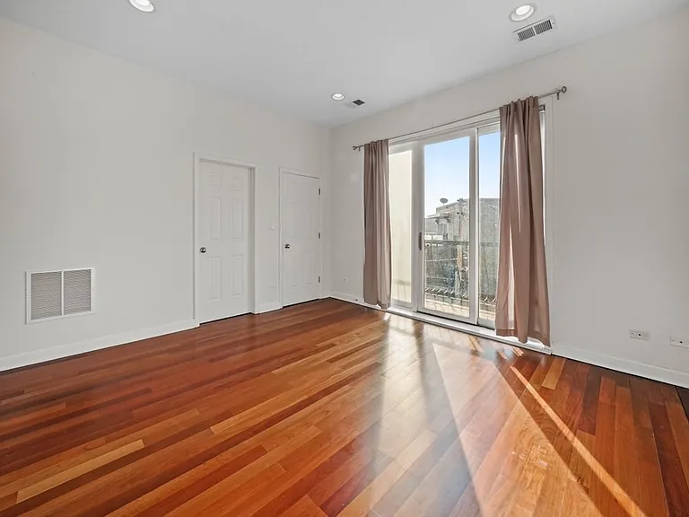 1314 N Wicker Park Ave #2C — Photo 9