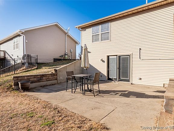 4th image of 400 Reba Jackson Drive