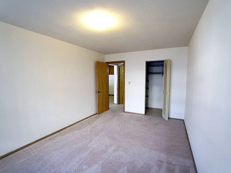 Priscilla Standish Apartments — Photo 42