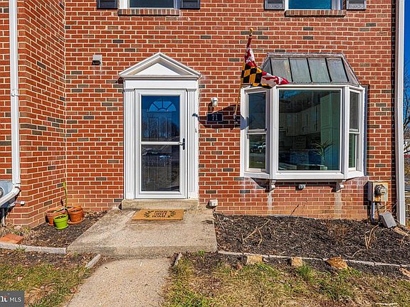 3rd image of 71 Boileau Ct
