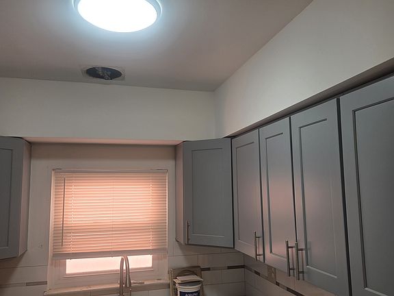 2nd image of 3625 Palmer Ave Floor 2