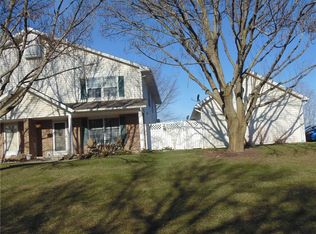 7 Dessie Hts, West Henrietta, NY 14586