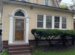 28 Castle Pl, Buffalo, NY 14214