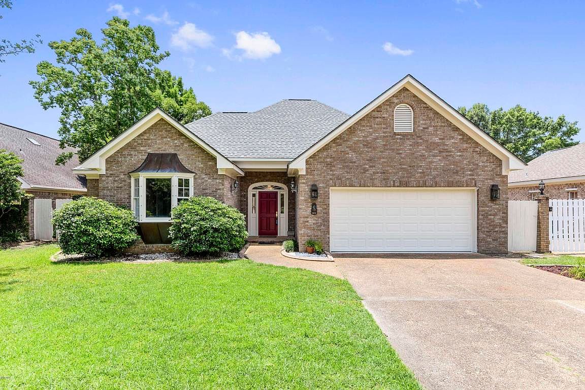 2573 Rue Palafox, Biloxi, MS 39531 Zillow