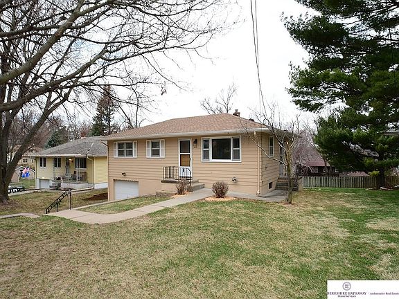 3rd image of 4040 N 81st Avenue Cir