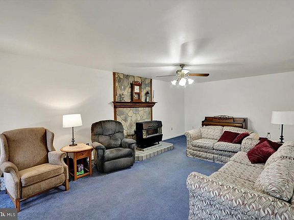 5th image of 49 Berne Rd