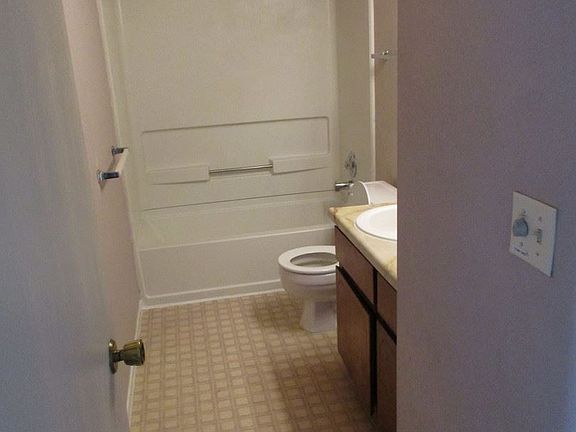 5th image of 3193 Desatoya Dr
