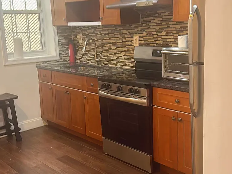 1605 Parrish St #1 — Photo 4