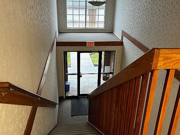 5th image of 10365 Glenway Dr APT 208