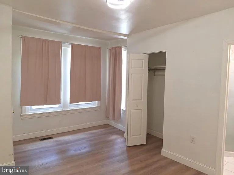 317 N 33rd St #1 — Photo 14