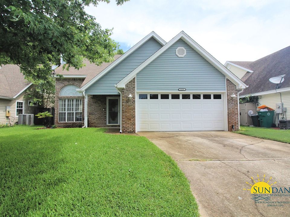 1st image of 1225 Charleston Cir