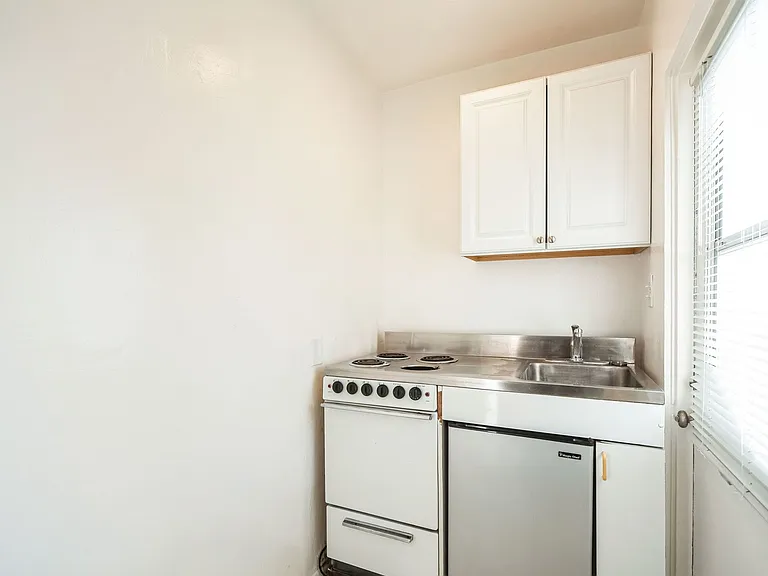 1311 Camino Amapola — Photo 4
