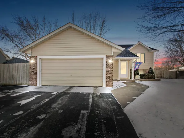 9115 92nd St S, Cottage Grove, MN 55016
