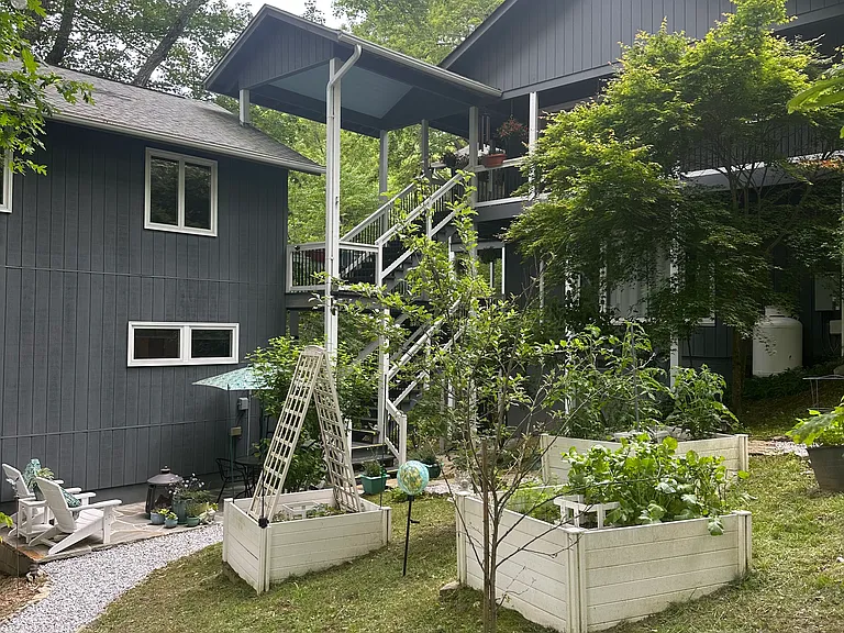 156 Mount Lori Dr #1 — Photo 46