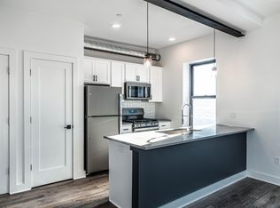 2 Lexington St #1A, Boston, MA 02128