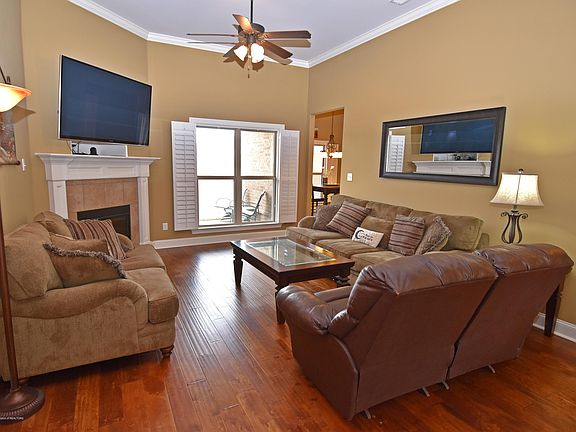 2nd image of 6832 Dakota Cir