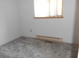 700 Penny Ln, Riddle, OR 97469