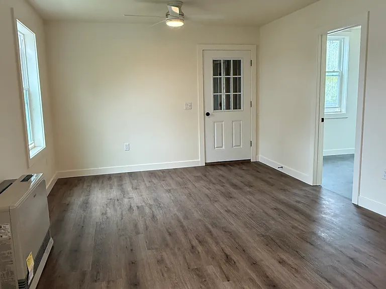 116 Pearl St #4 — Photo 6
