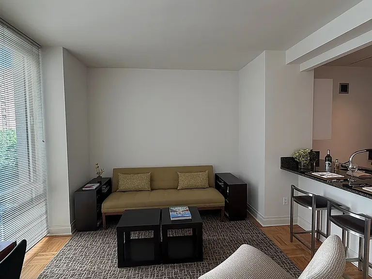 1510 Lexington Ave #6N — Photo 5