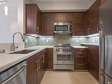 1st image of 233 Franklin St #200