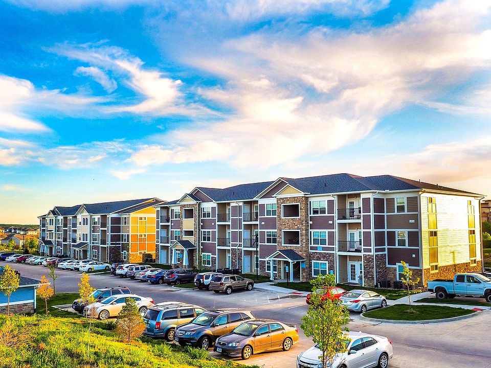 Lift at Jordan Creek Exterior