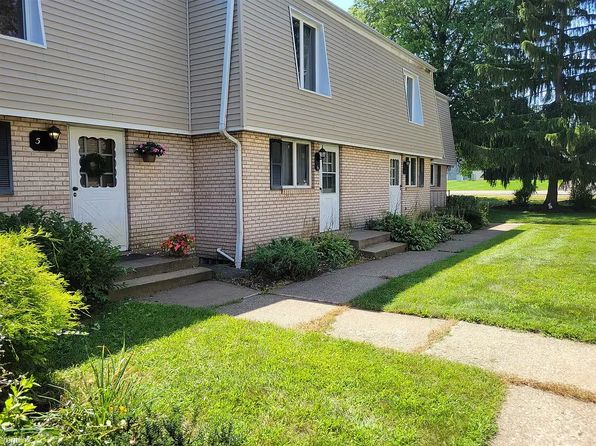 6300 Portage St NW #4