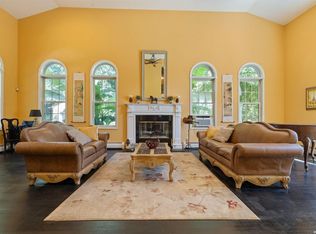 25 Orchid Dr, Port Jefferson Station, NY 11776