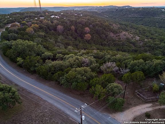 4th image of 2565 Skyline Dr