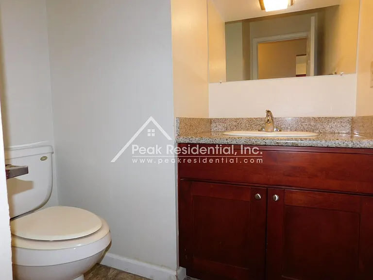 10260 Mills Station Rd — Photo 6