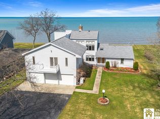 10463 Bayshore Dr, Dunkirk, NY 14048