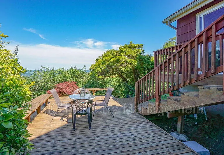 3956 Columbia Heights Rd — Photo 42