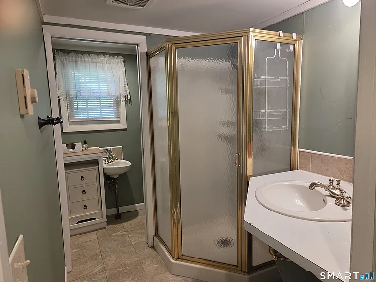 50 Beach Dr — Photo 15