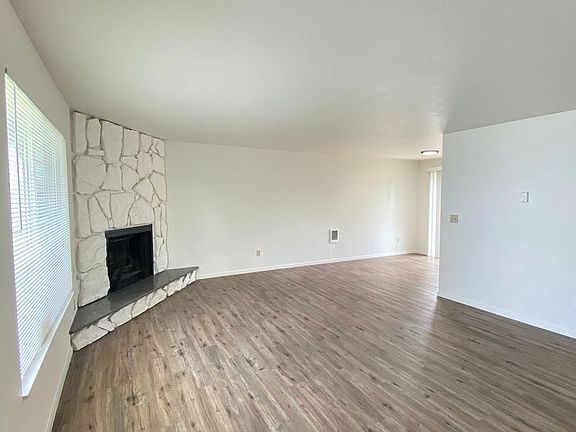 3rd image of 3646-3648 SE 108th Ave #Kar3646