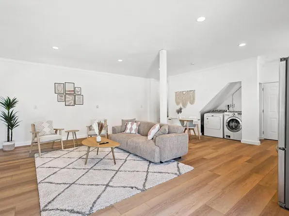 3322 Darby Ln, Denton, TX