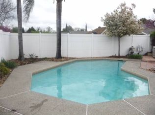 812 Edinburgh Dr, Modesto, CA 95350