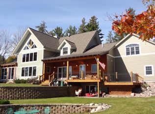 145 N Basin Dr, Negaunee, MI 49866