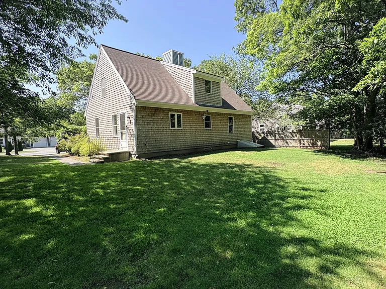 1783 Orleans Rd — Photo 2