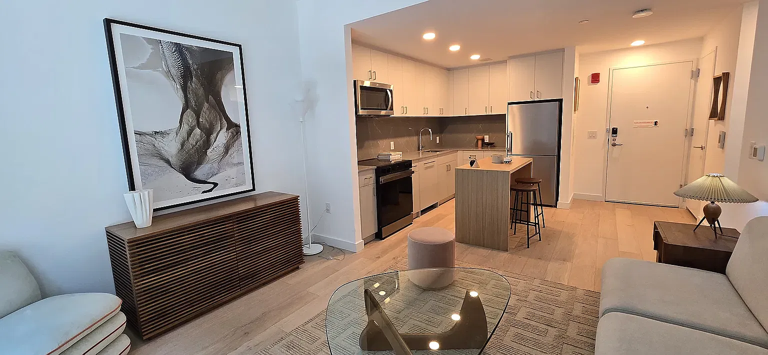 2-33 50th Avenue — Photo 2