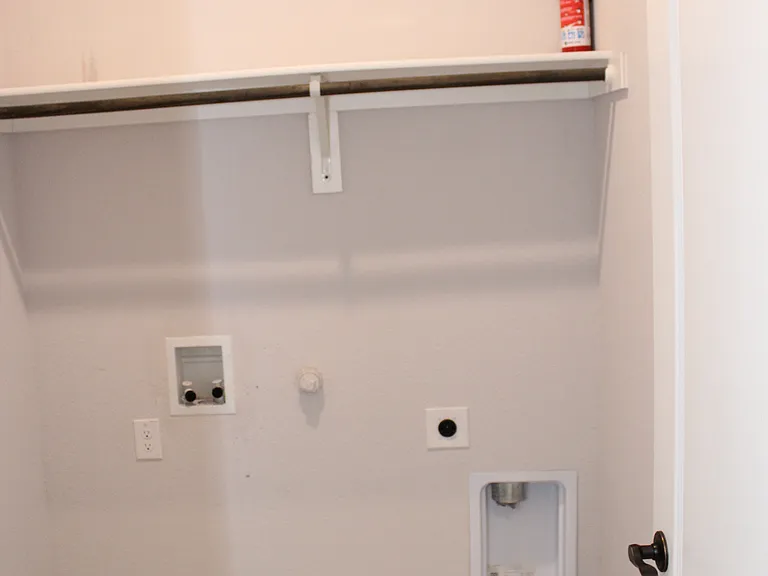 1221 Verheyden Dr — Photo 11