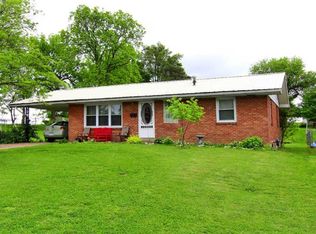 1311 1st St #W, Scott City, MO 63780