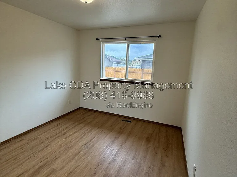 202 N Lava Ln #B — Photo 7