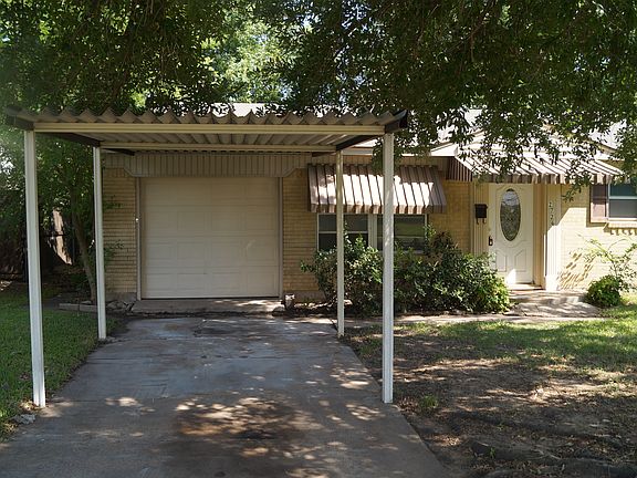 2nd image of 2726 Cary Dr