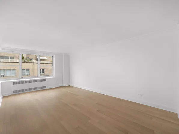 40 Park Avenue image 1 of 17