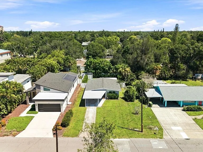 2449 Wood St — Photo 39