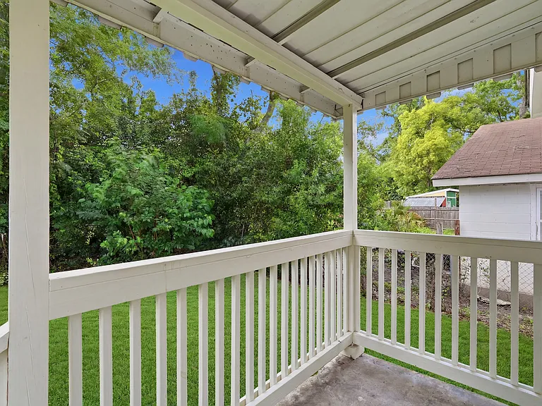 1025 Elliott Ave — Photo 6