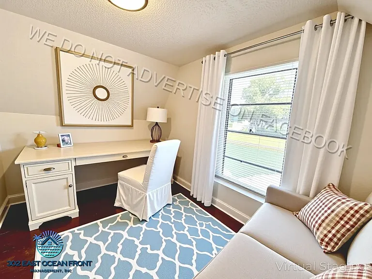 1558 Swift St — Photo 11
