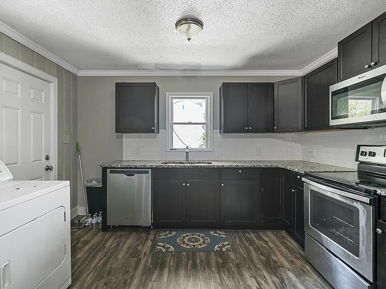 2320 Olando St #1 — Photo 12