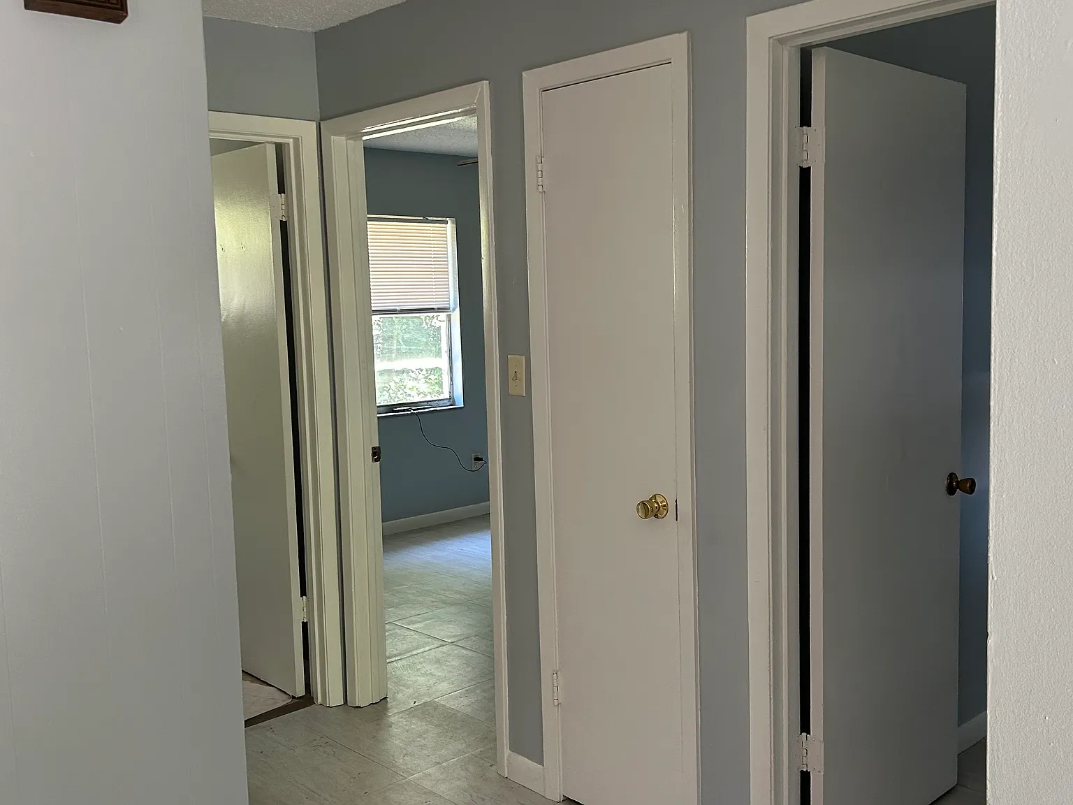 2 bed, 860 sqft, $1,300 — Photo 2