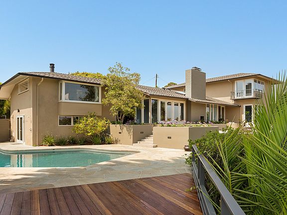 3rd image of 500 Amalfi Dr